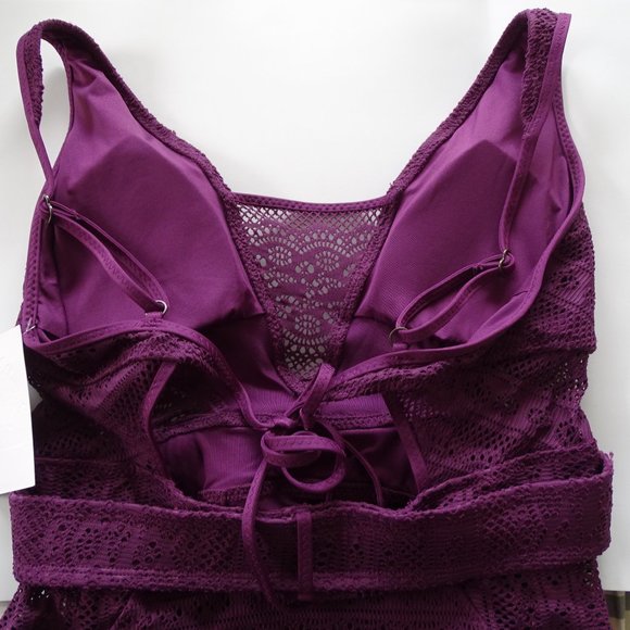 Becca One Piece Color Play Belted Swimsuit NWT - Picture 4 of 4